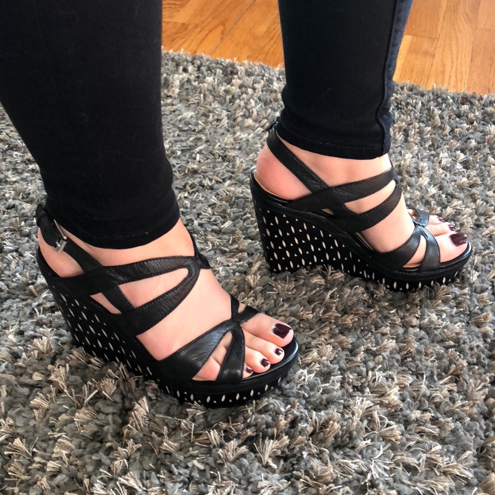 Nine West heeled sandals - Picture 1 of 4